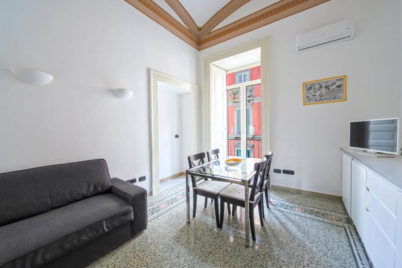 Casa Dante - Historic Apartment In The Perfect Naples Location Exterior foto